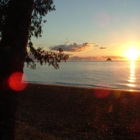 Marlin Waters Beachfront Apartments Palm Cove Esterno foto