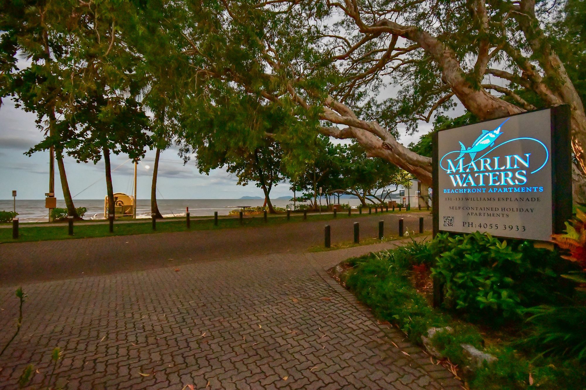 Marlin Waters Beachfront Apartments Palm Cove Esterno foto